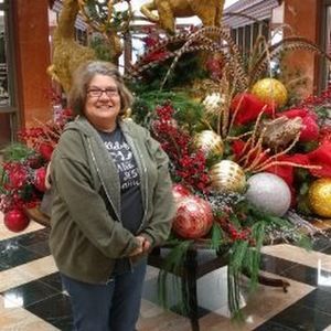 Meet your Posher, Debbie